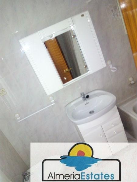 For sale of flat in Vélez-Rubio