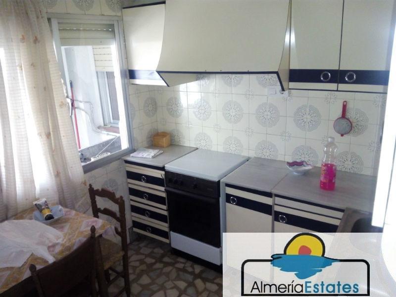 For sale of flat in Vélez-Rubio