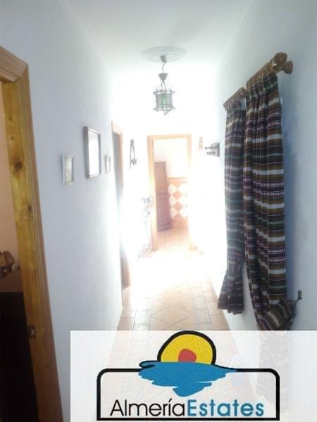 For sale of house in Vélez-Rubio
