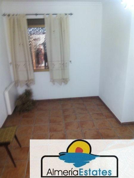For sale of house in Vélez-Rubio