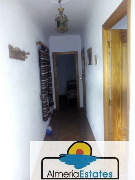 For sale of house in Vélez-Rubio