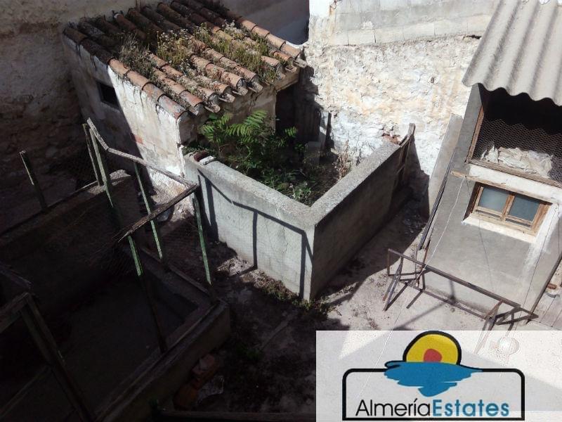 Venta de casa en Vélez-Rubio