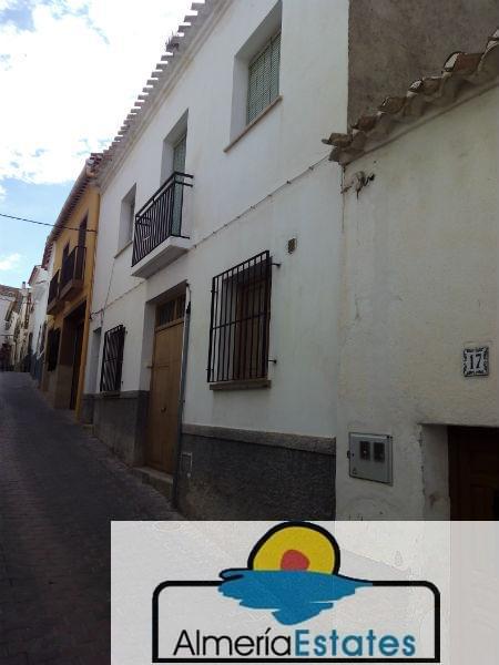 Venta de casa en Vélez-Rubio