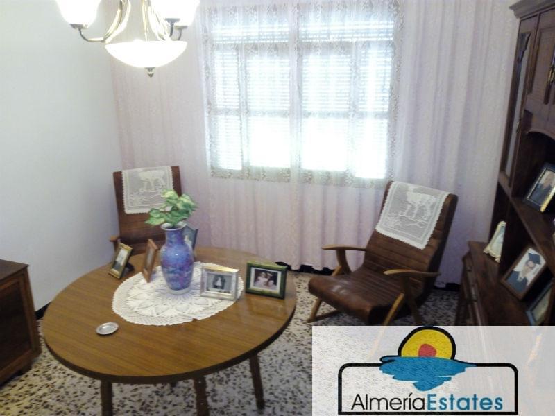 Venta de casa en Vélez-Rubio