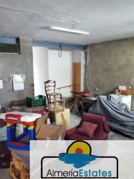 Venta de casa en Vélez-Rubio