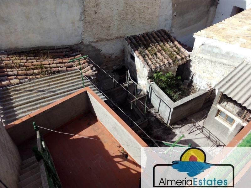 Venta de casa en Vélez-Rubio