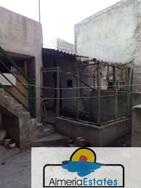 Venta de casa en Vélez-Rubio