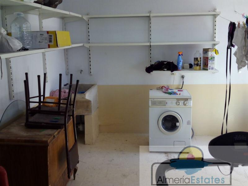 For sale of house in Vélez-Rubio