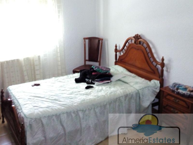 For sale of house in Vélez-Rubio