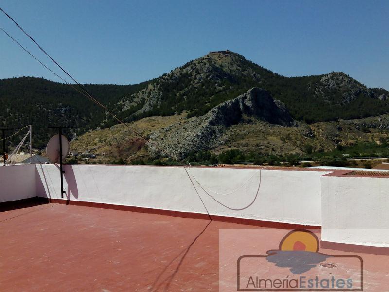 For sale of house in Vélez-Rubio