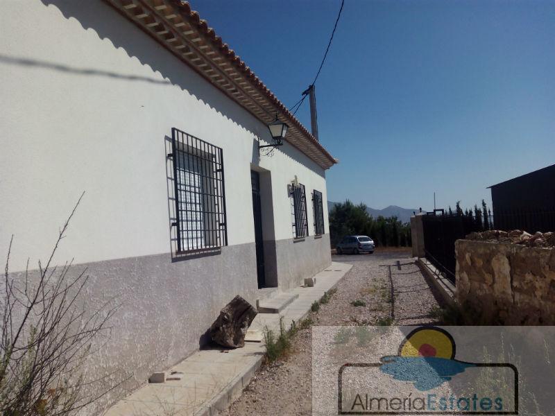Venta de casa en Vélez-Rubio