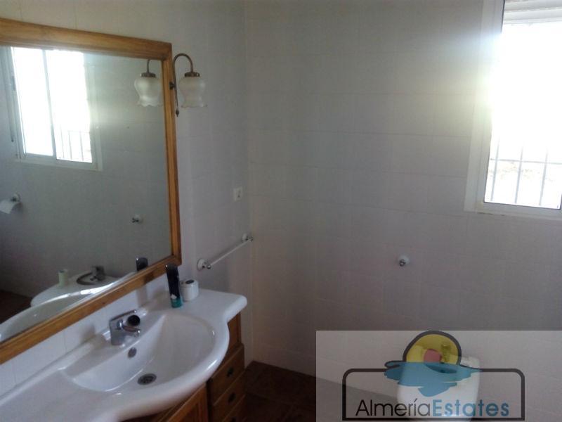 Venta de casa en Vélez-Rubio