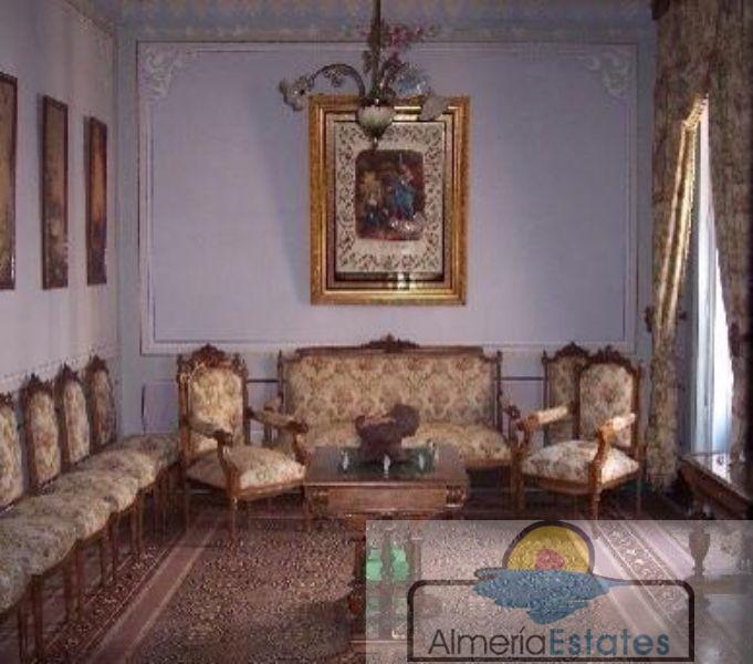 For sale of house in Vélez-Rubio