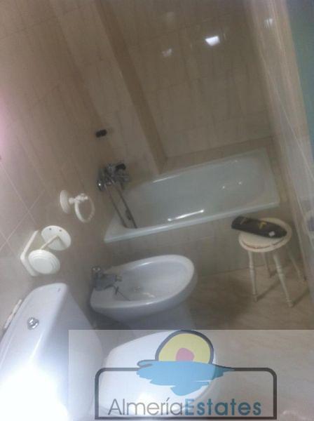 For sale of house in Vélez-Rubio