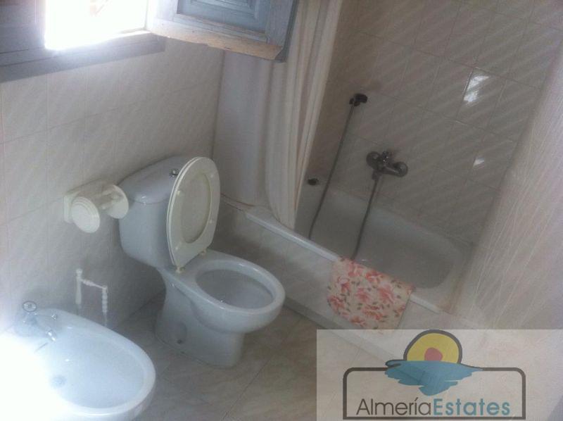 For sale of house in Vélez-Rubio