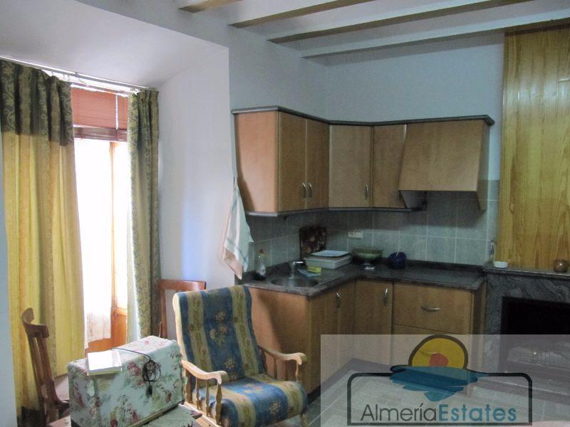 For sale of house in Vélez-Rubio