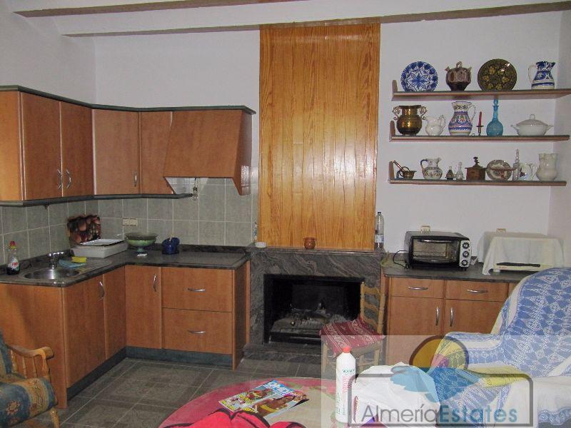 For sale of house in Vélez-Rubio