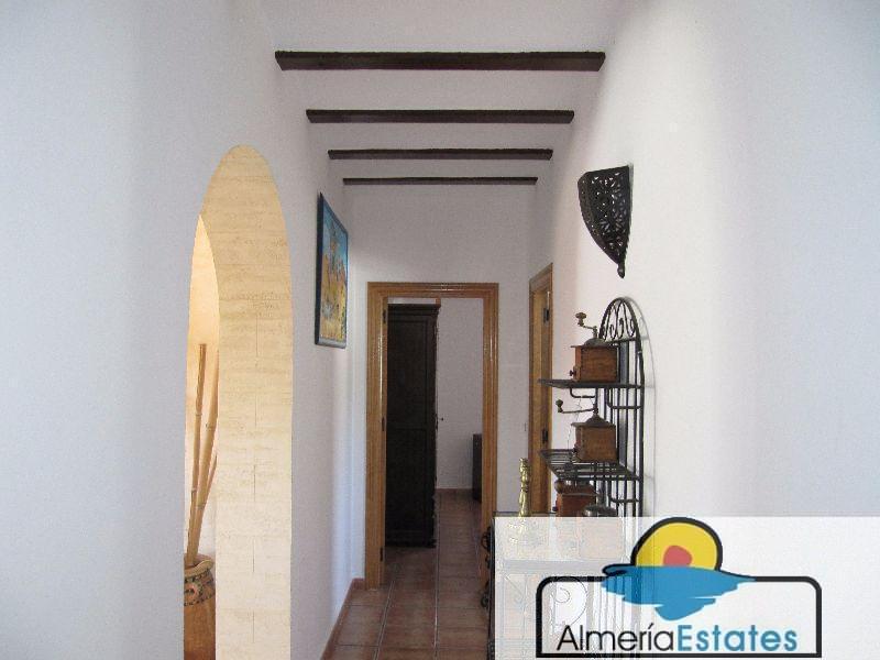For sale of villa in Vélez-Blanco