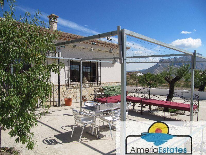 For sale of villa in Vélez-Blanco