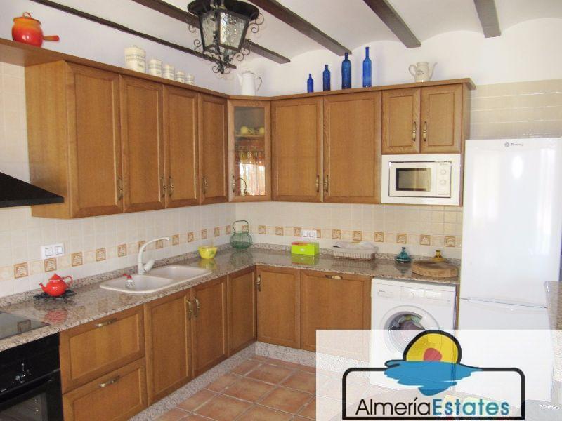 For sale of villa in Vélez-Blanco