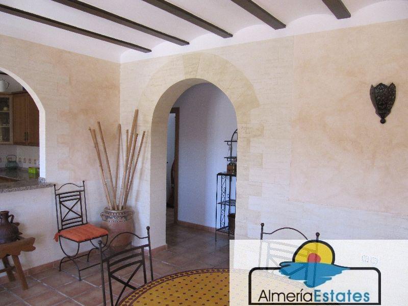 For sale of villa in Vélez-Blanco