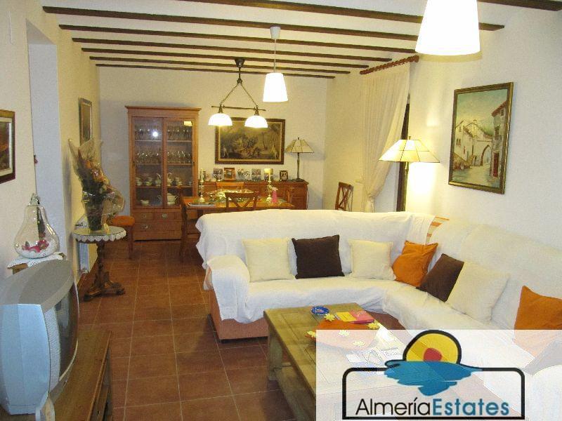 For sale of house in Chirivel