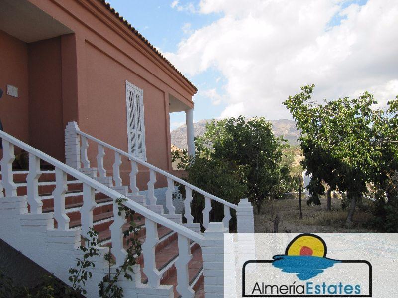 For sale of house in Chirivel