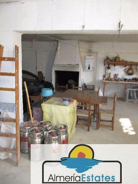 For sale of house in Chirivel