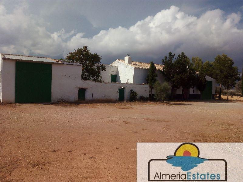 For sale of rural property in Vélez-Rubio