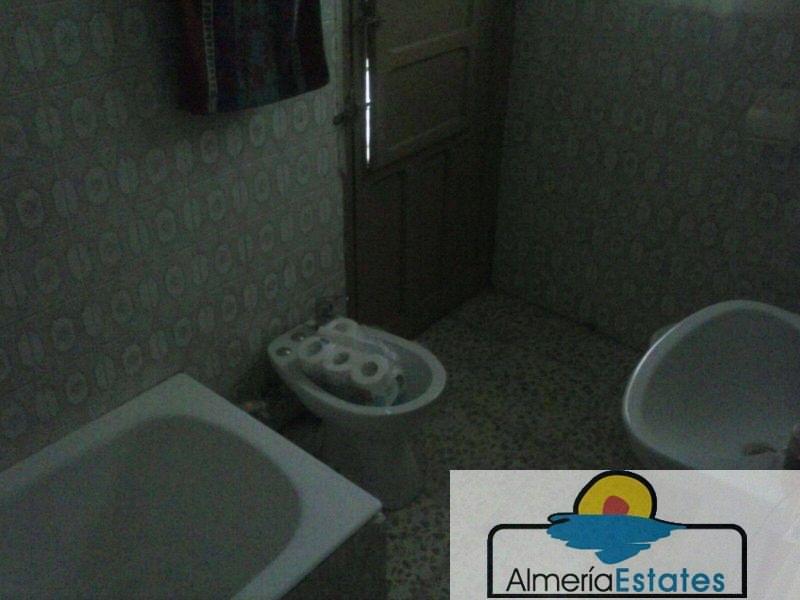For sale of house in Vélez-Blanco