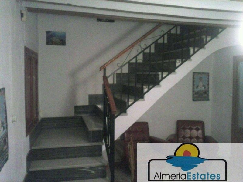 For sale of house in Vélez-Blanco