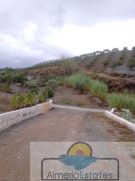 For sale of villa in Vélez-Rubio
