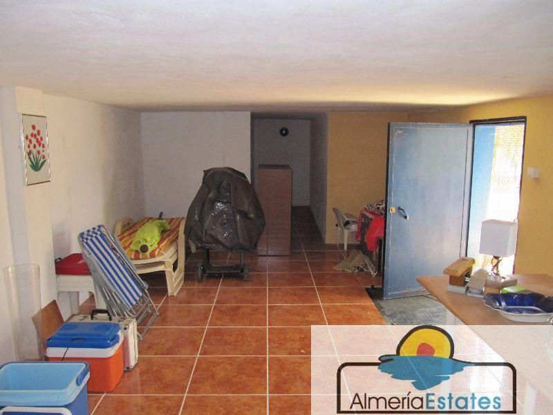 For sale of villa in Chirivel