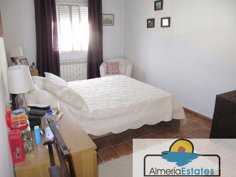 For sale of villa in Chirivel