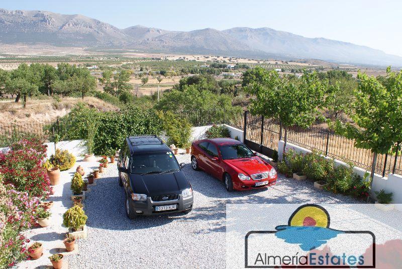For sale of villa in Chirivel