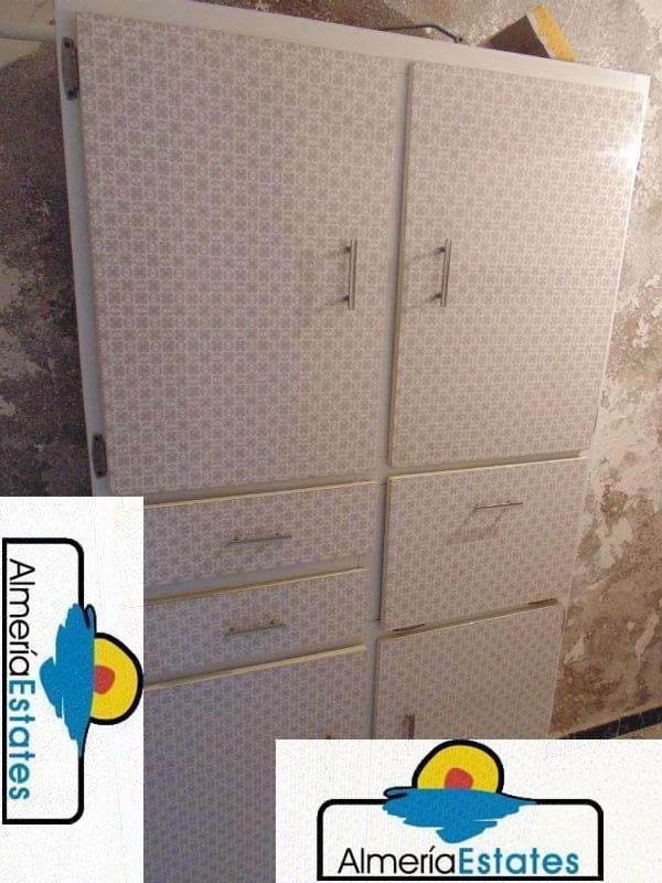 For sale of house in Lubrín