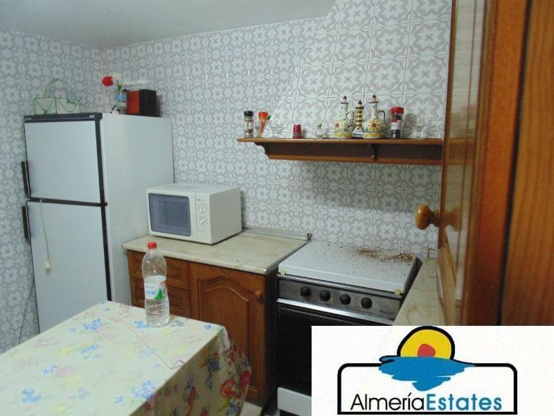 For sale of house in Lubrín