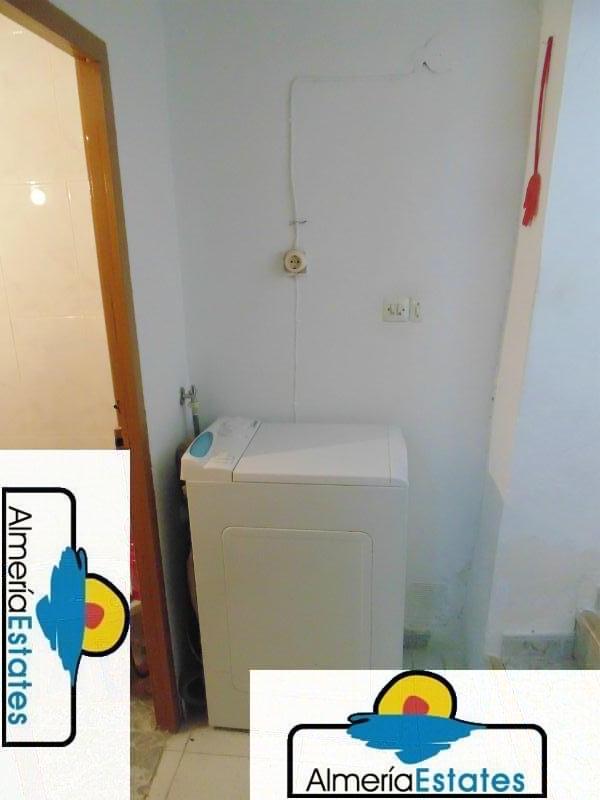 For sale of house in Lubrín