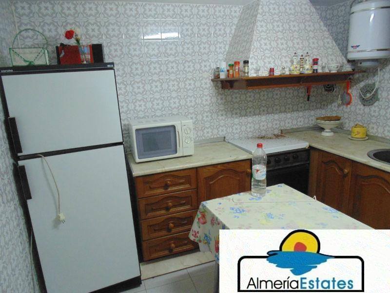For sale of house in Lubrín