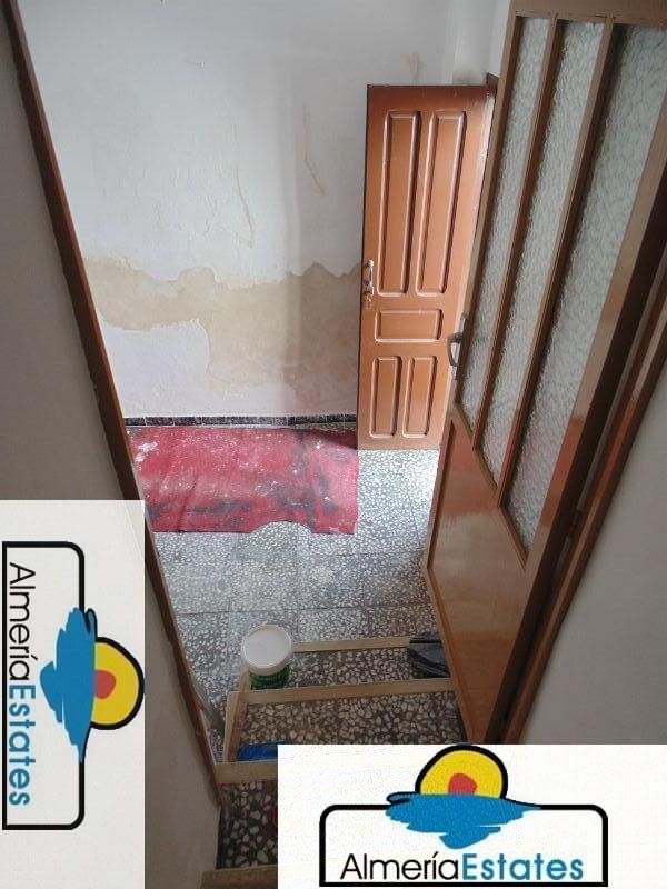 For sale of house in Lubrín