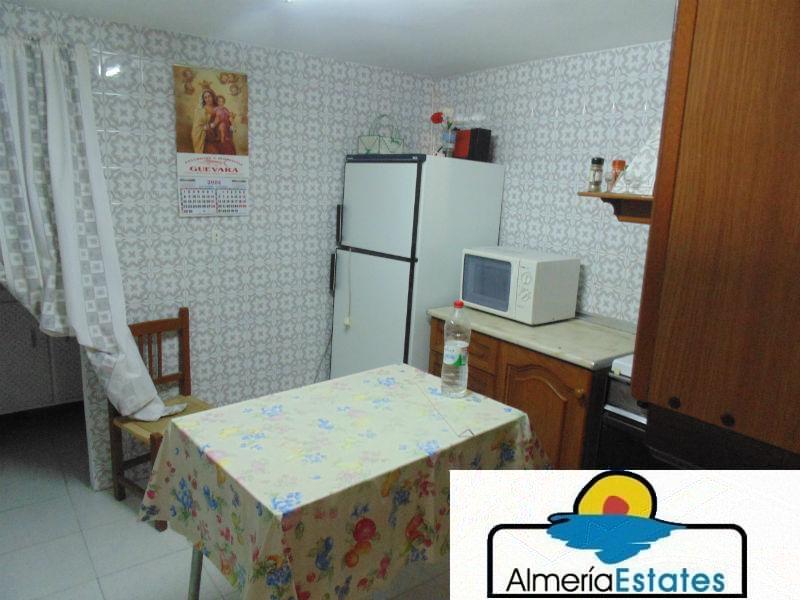 For sale of house in Lubrín