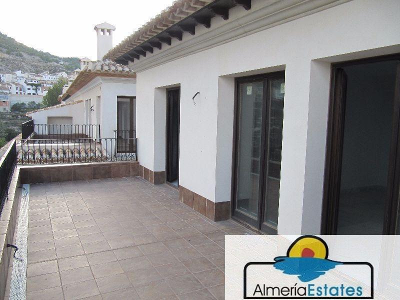 For sale of penthouse in Vélez-Blanco
