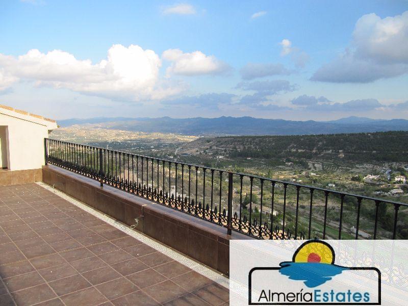 For sale of penthouse in Vélez-Blanco
