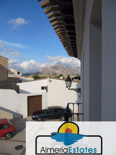 For sale of penthouse in Vélez-Blanco