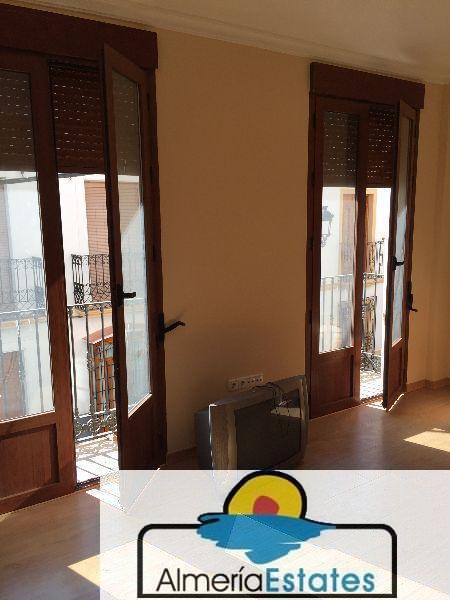 For sale of house in Vélez-Rubio