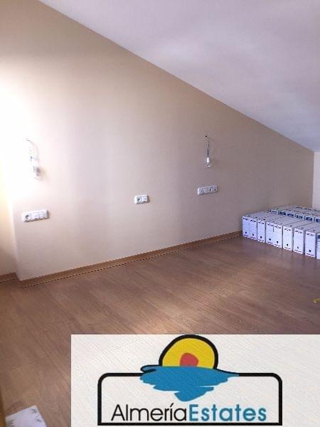 For sale of house in Vélez-Rubio