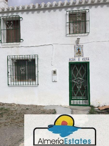 Venta de casa en Vélez-Rubio