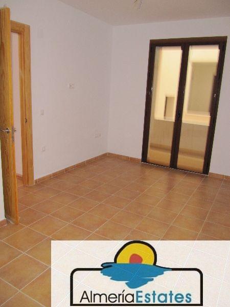For sale of ground floor in Vélez-Blanco