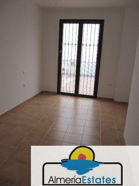 For sale of ground floor in Vélez-Blanco