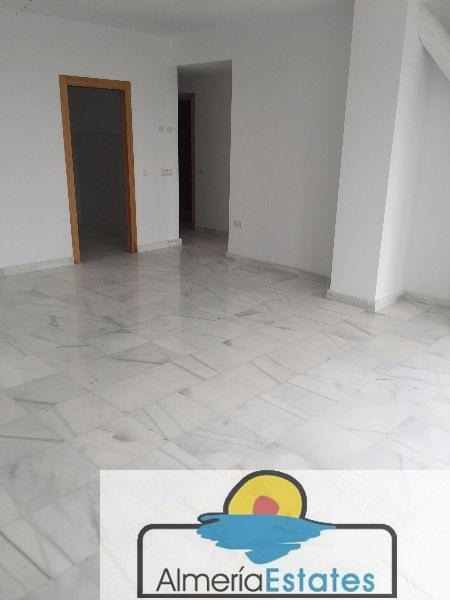 For sale of flat in Vélez-Blanco